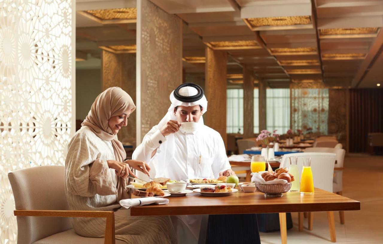 מלון מכה Tilal Jabal Al Kabah מראה חיצוני תמונה A couple from the United Arab Emirates